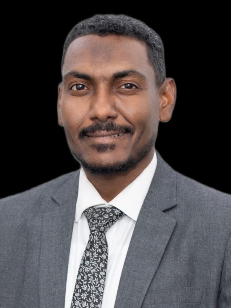 Emad Hassan Qasmallah — Legal Consultant